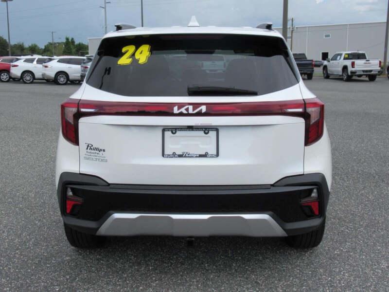 2024 Kia Seltos S