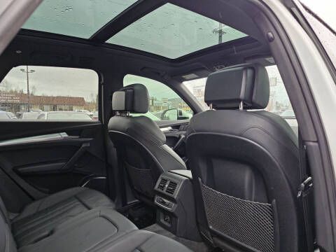 2020 Audi Q5 quattro Premium 45 TFSI