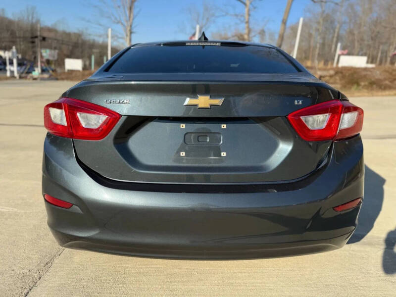2017 Chevrolet Cruze LT Auto