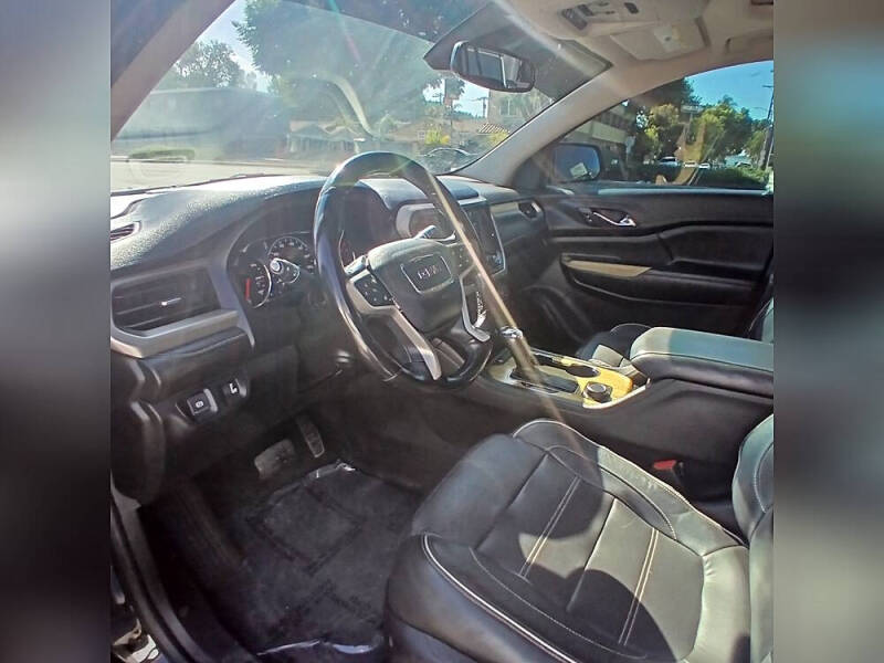 2019 GMC Acadia Denali