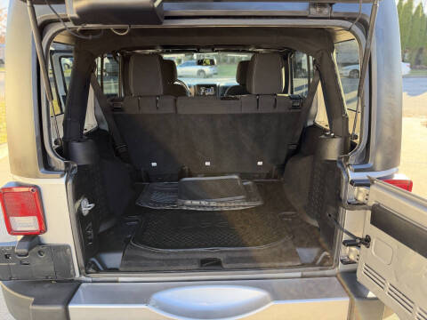 2016 Jeep Wrangler Unlimited Sahara 75th Anniversary