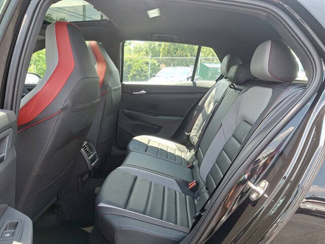 2025 Volkswagen Golf GTI SE