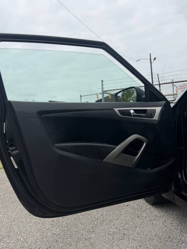 2017 Hyundai Veloster