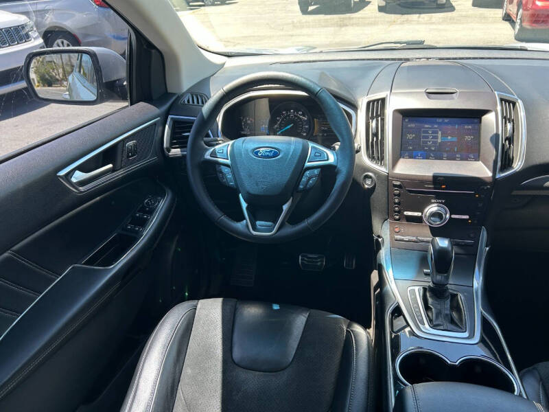 2017 Ford Edge Sport
