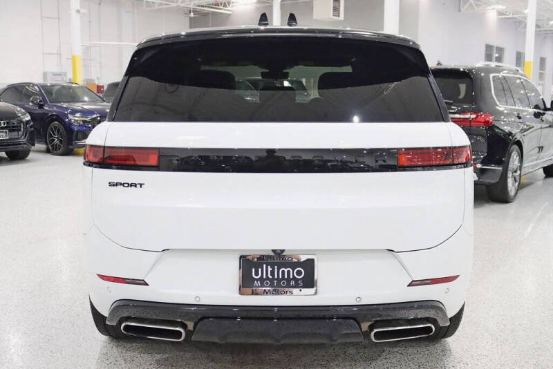 2025 Land Rover Range Rover Sport P460e Dynamic SE