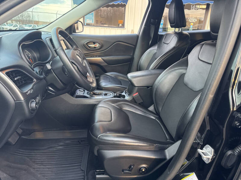 2019 Jeep Cherokee Latitude Plus