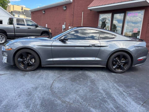 2022 Ford Mustang EcoBoost Premium