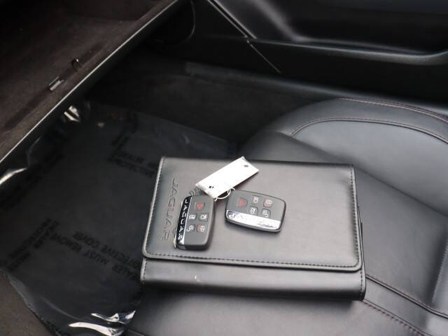 2014 Jaguar F-TYPE V8 S