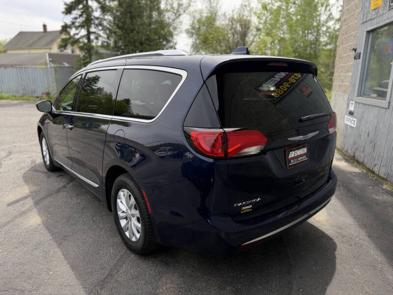 2019 Chrysler Pacifica Touring L
