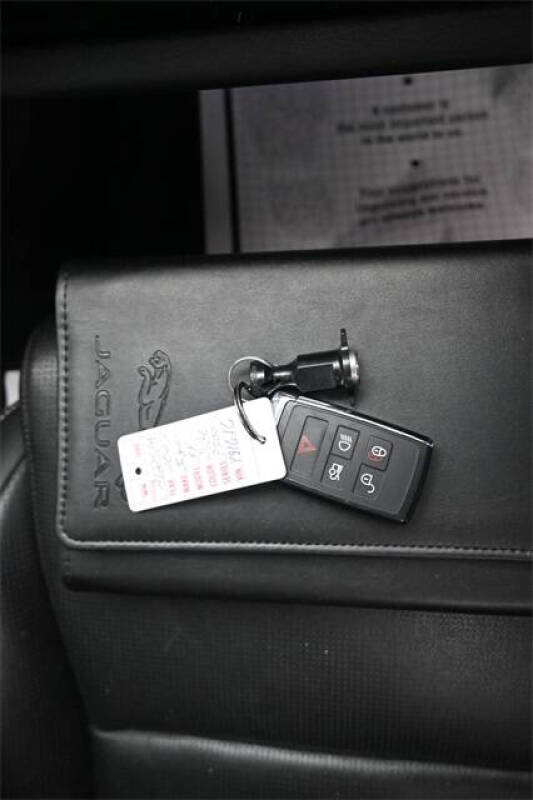 2022 Jaguar XF P300 R-Dynamic SE