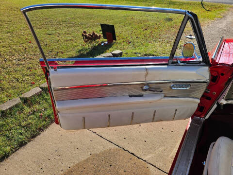 1961 Ford Thunderbird