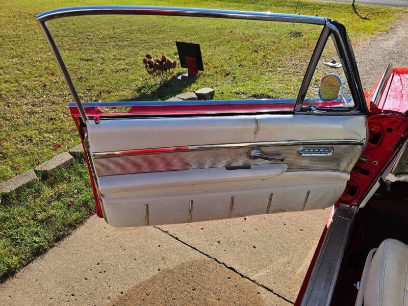 1961 Ford Thunderbird