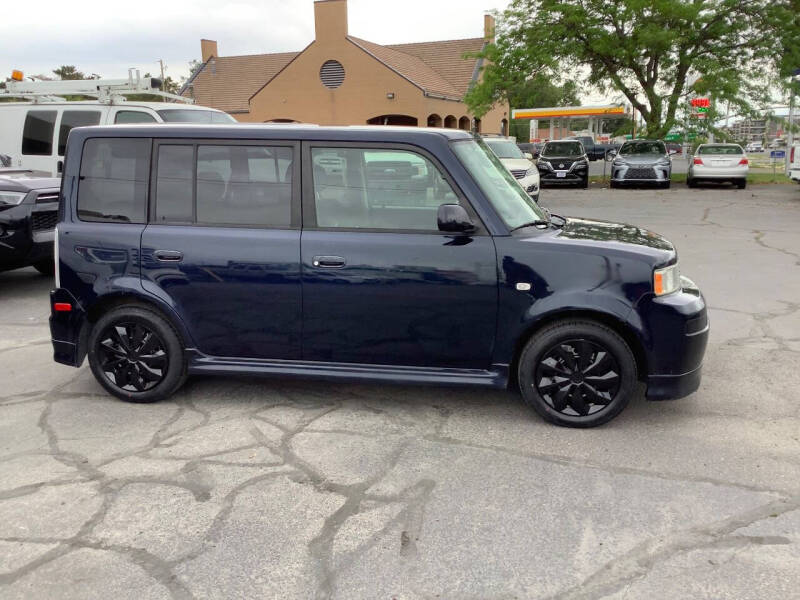 2004 Scion xB