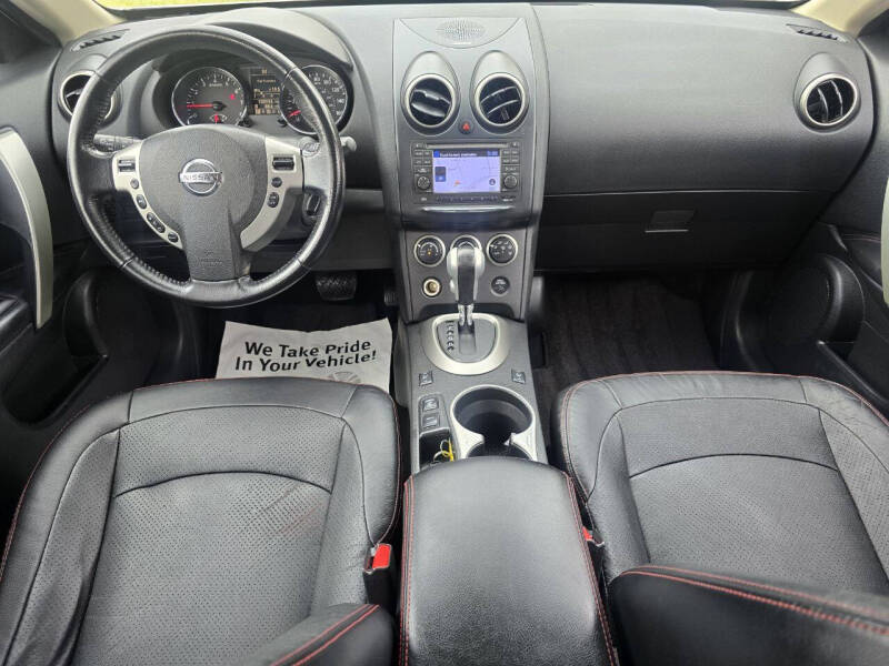 2013 Nissan Rogue SV w/SL Package