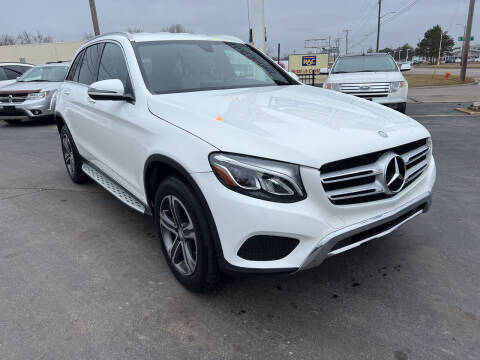 2017 Mercedes-Benz GLC for sale at Summit Palace Auto in Waterford MI
