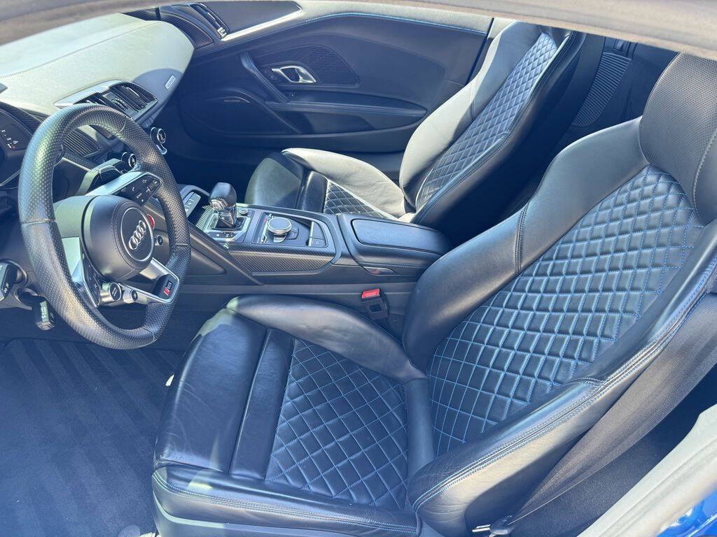 2017 Audi R8 15