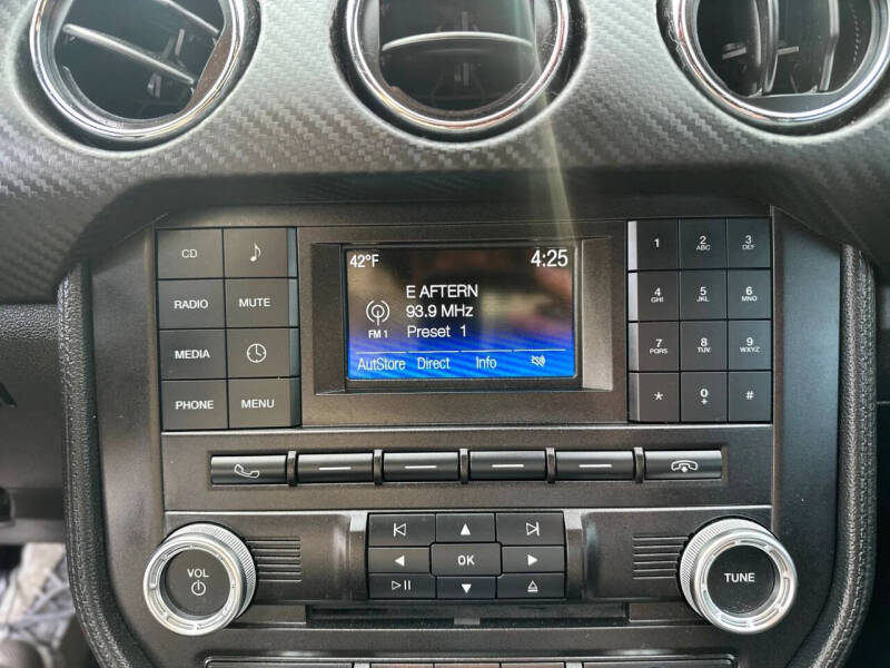 2015 Ford Mustang V6