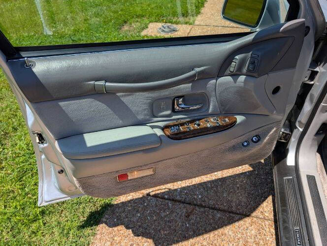 1995 Lincoln Town Car Signature