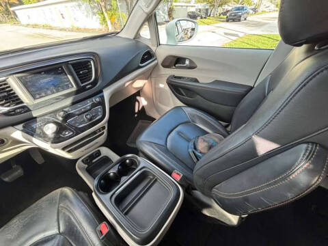 2018 Chrysler Pacifica Touring L