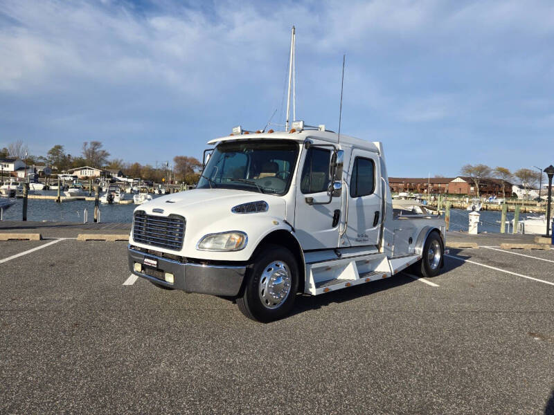 2005 Freightliner M2 106