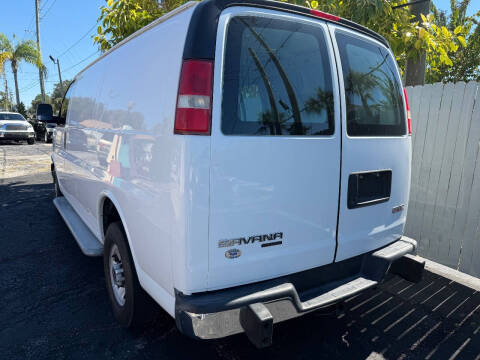 2016 GMC Savana 2500