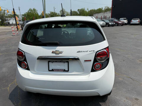 2016 Chevrolet Sonic LTZ Auto