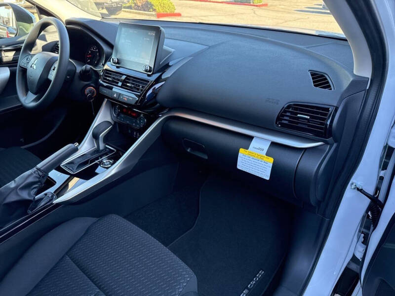 2026 Mitsubishi Eclipse Cross ES