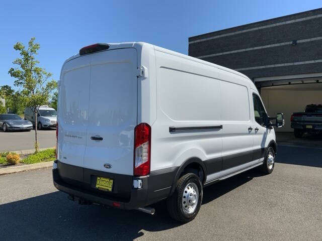 2025 Ford Transit 250