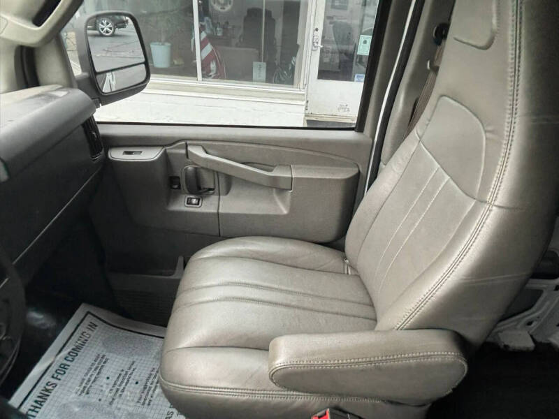 2016 Chevrolet Express 2500