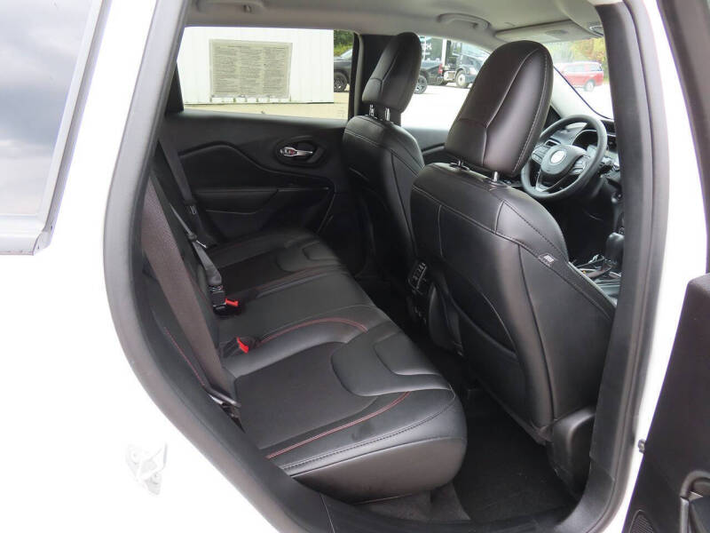 2022 Jeep Cherokee Trailhawk