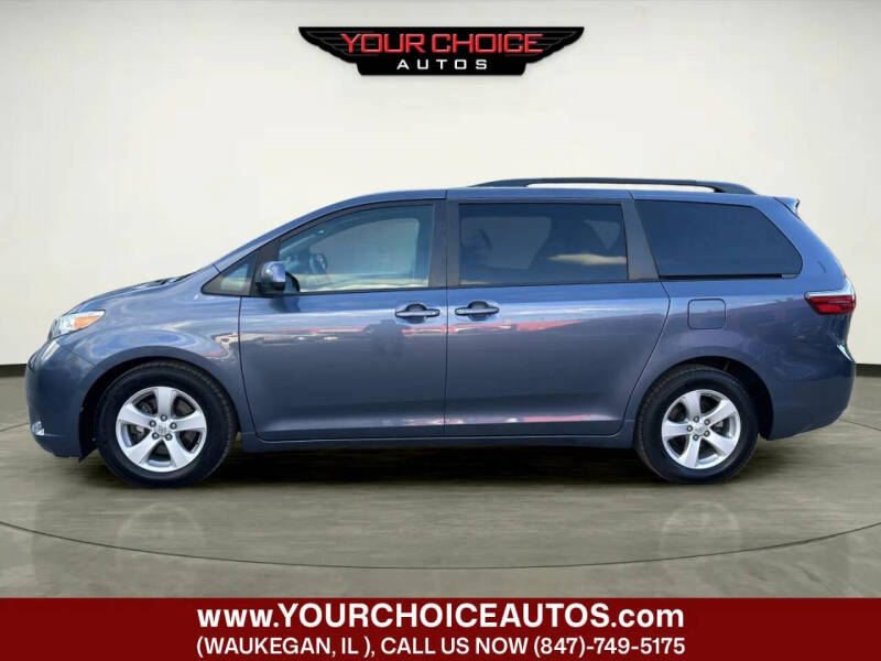 2017 Toyota Sienna LE 8-Passenger