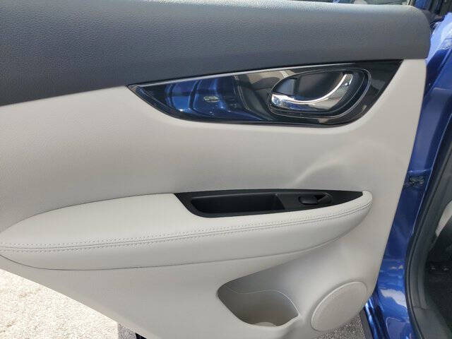 2021 Nissan Rogue Sport SL