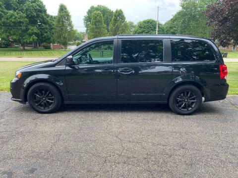 2019 Dodge Grand Caravan for sale at Bowlings Used Cars in Canton OH
