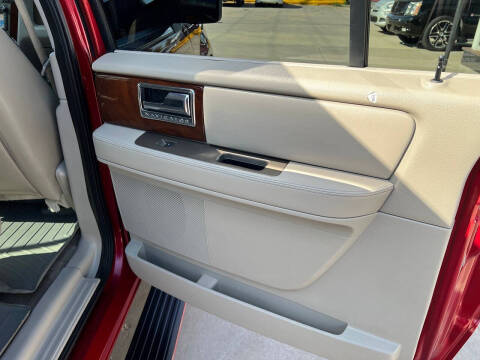 2013 Lincoln Navigator L