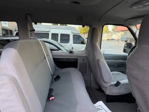 2011 Ford E-Series E-350 SD XLT