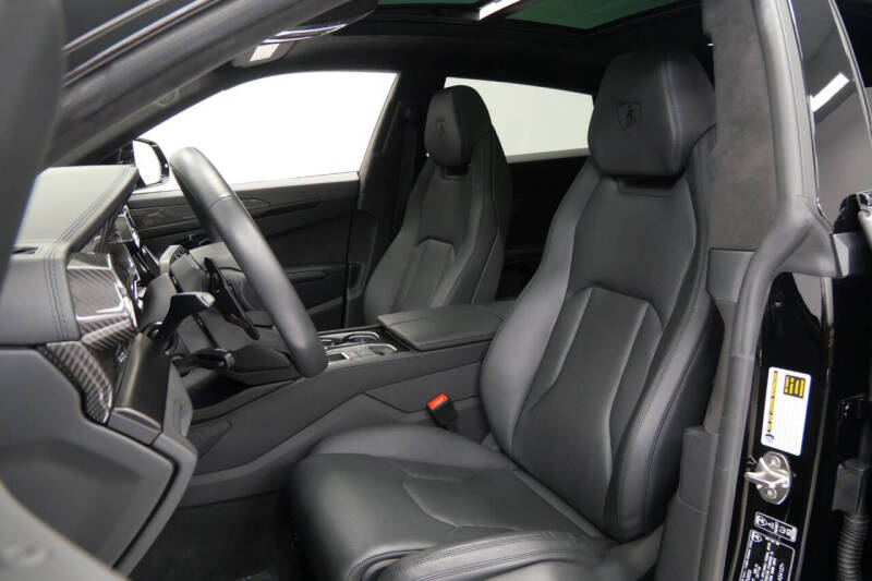 2023 Lamborghini Urus S
