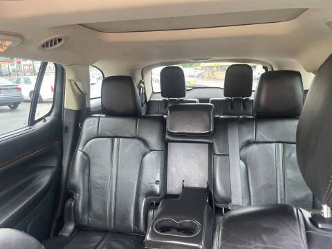 2014 Lincoln MKT