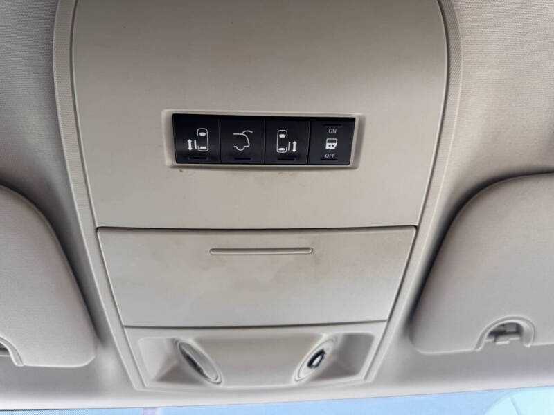 2011 Dodge Grand Caravan Crew