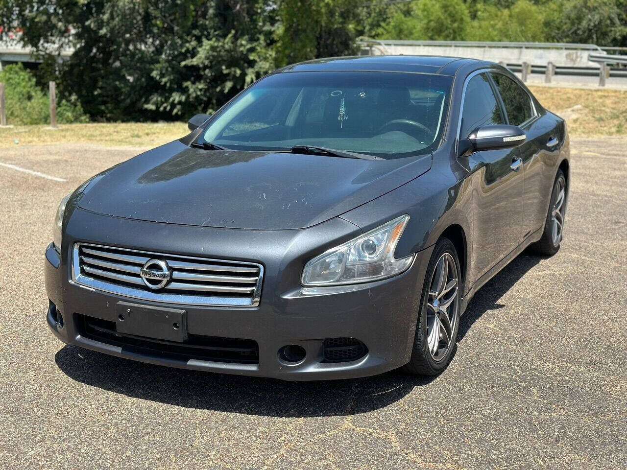 2012 nissan maxima grey