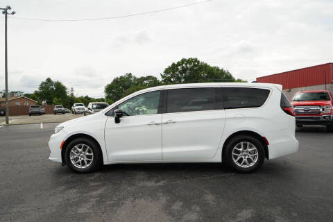2024 Chrysler Pacifica Touring L