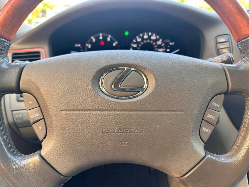 2004 Lexus LS 430
