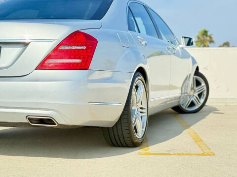 2011 Mercedes-Benz S-Class S 550