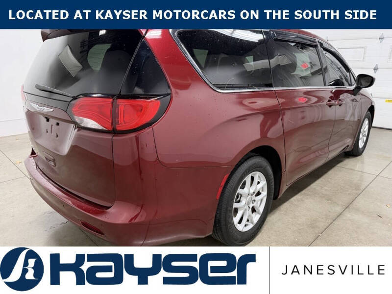 2017 Chrysler Pacifica Touring