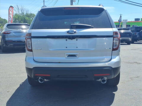 2014 Ford Explorer Sport