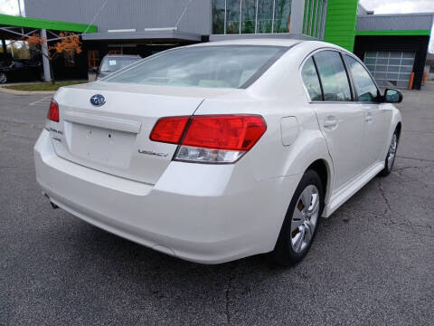 2010 Subaru Legacy 2.5i