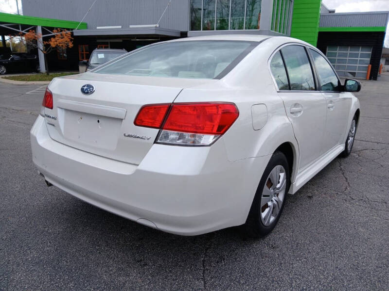 2010 Subaru Legacy 2.5i