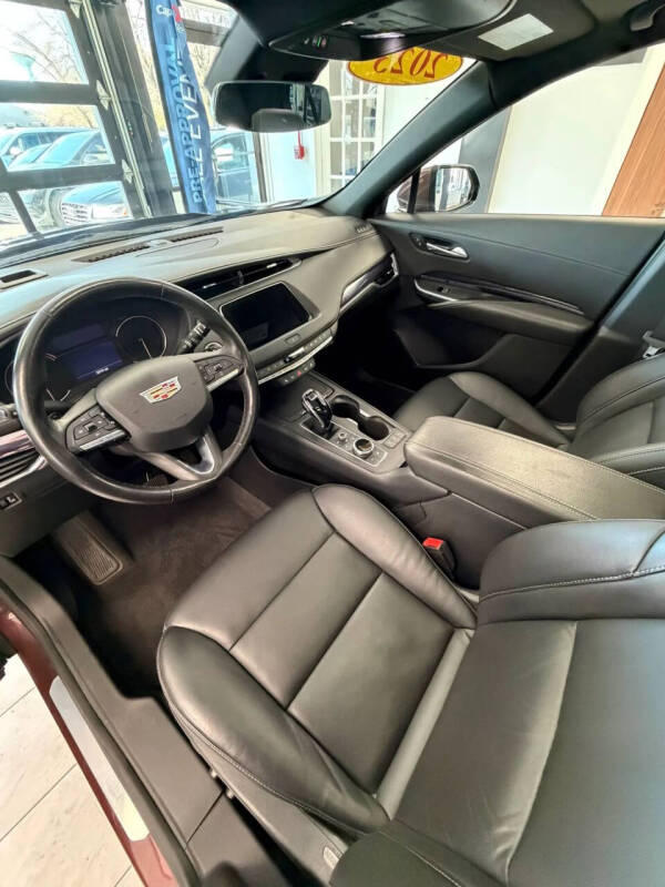 2023 Cadillac XT4 Luxury