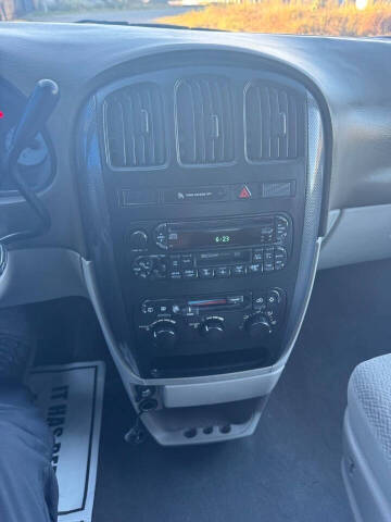 2005 Dodge Grand Caravan SXT