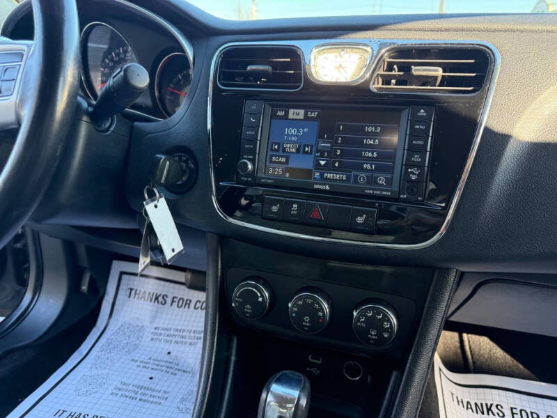 2012 Chrysler 200 Limited