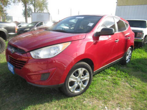 2013 Hyundai Tucson for sale at AUTO VALUE FINANCE INC in Houston TX
